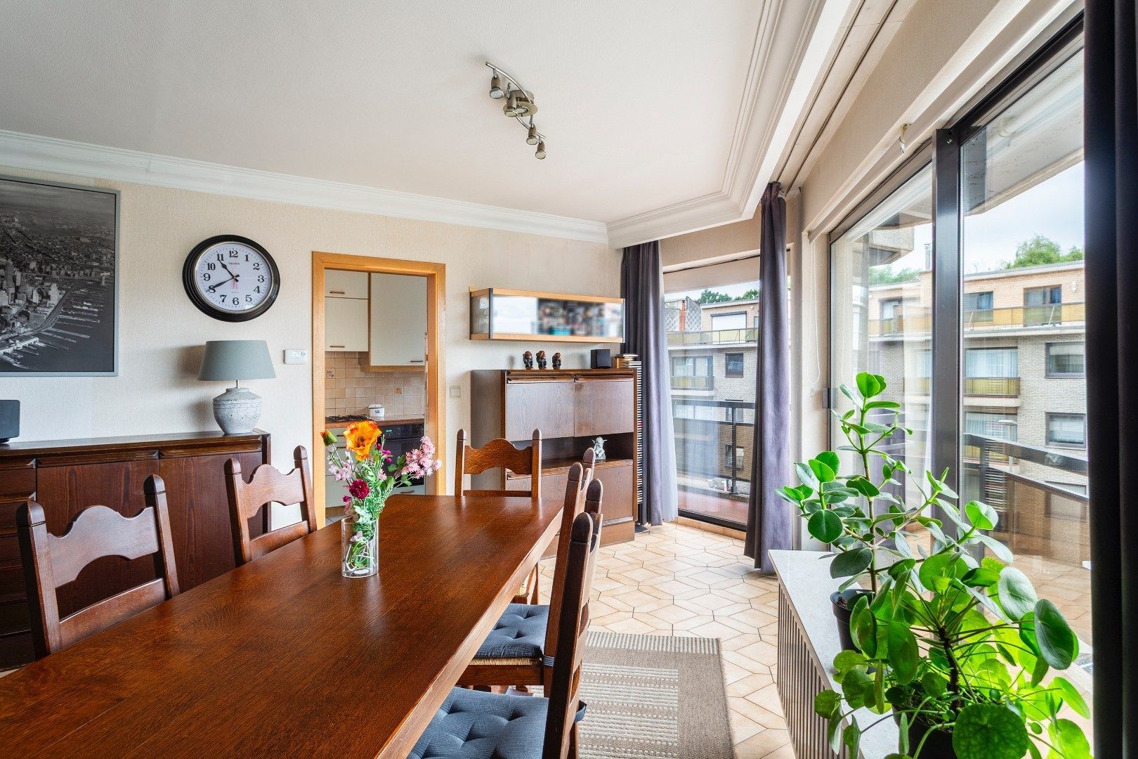 Wonen vlak bij het Rivierenhof in alle comfort foto 3