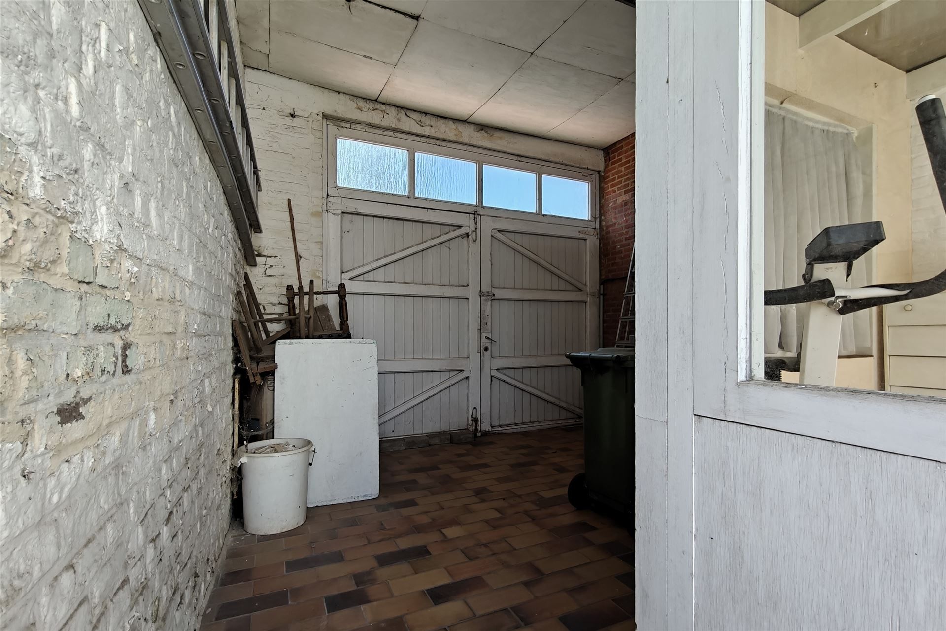 Goed onderhouden woning met 3 slpk. en 2 ingangen in Mopertingen foto 16