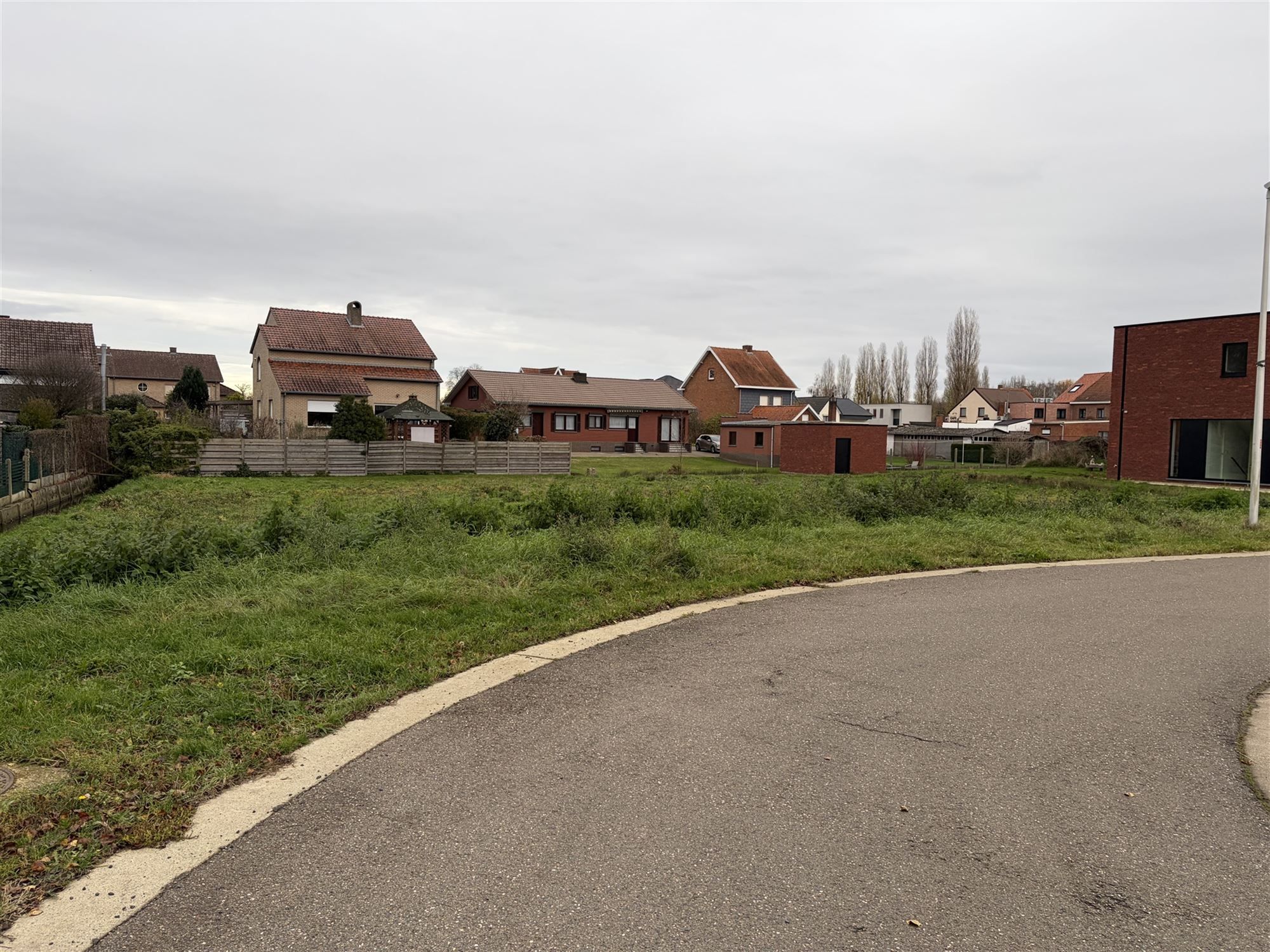 BOUWGROND OPEN BEBOUWING OP 7A35CA MET STRAATBREEDTE VAN 21,42 M TE DEURNE-DIEST foto 5