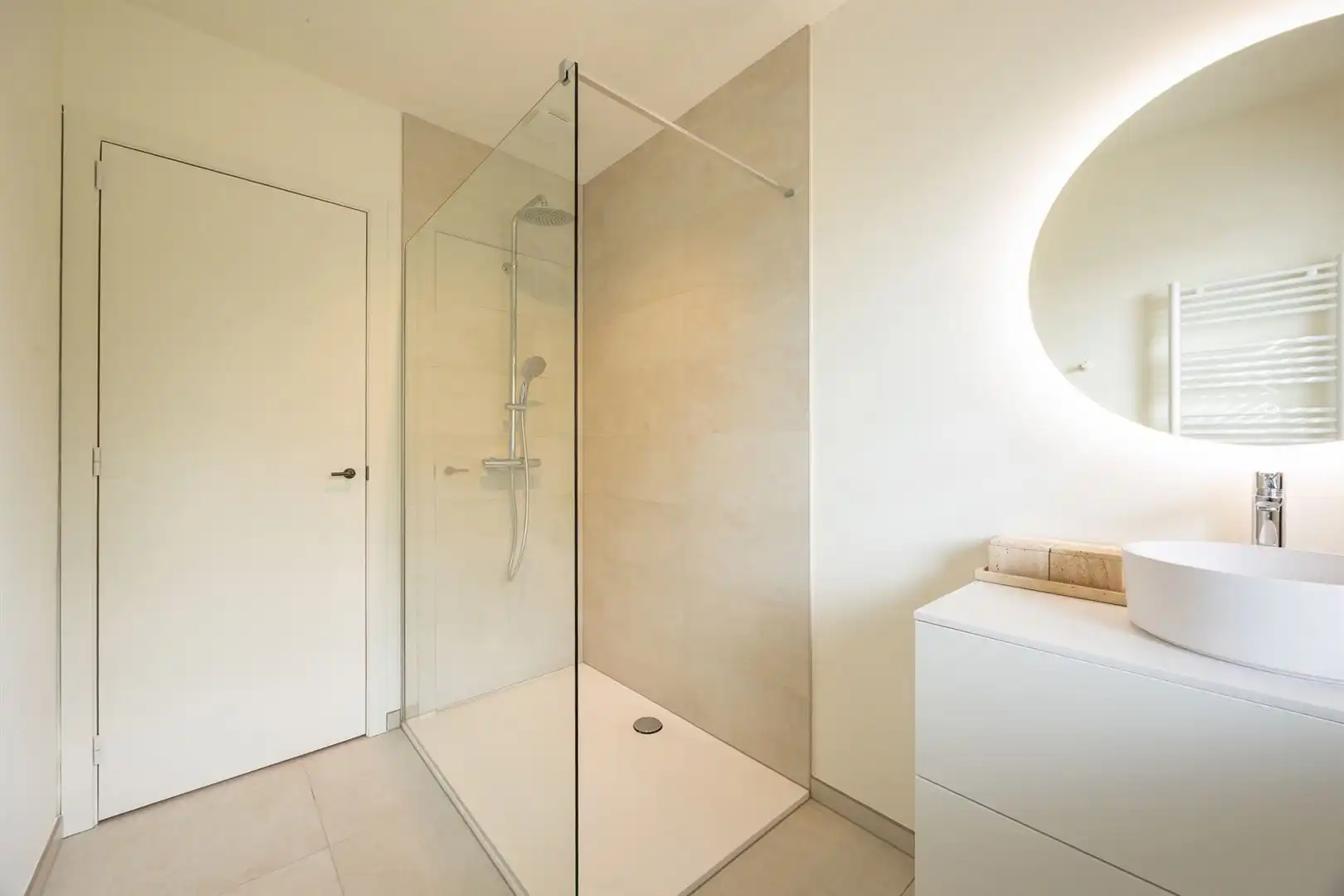 Luxewoning met tuin en privébos foto 19