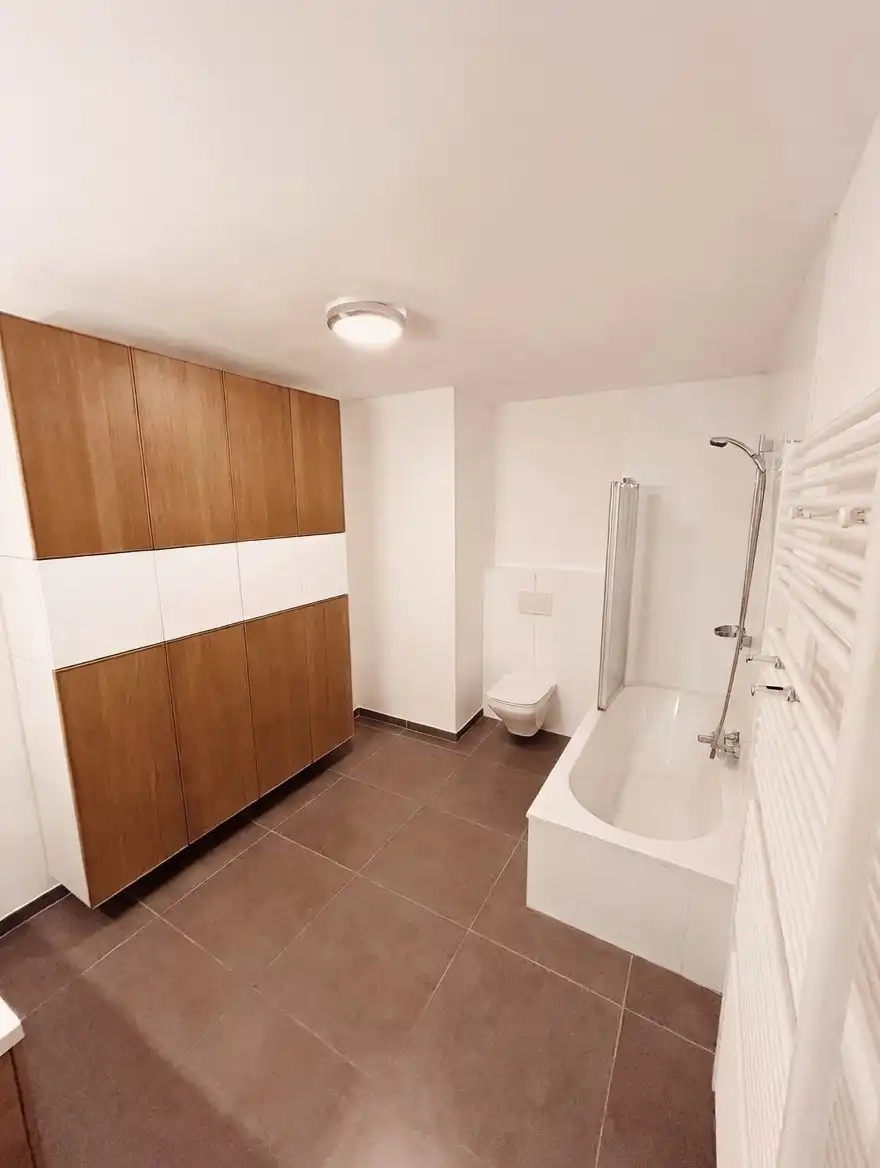 Uiterst ruim en luxueus appartement 130m² nabij het centrum van Waregem foto 15