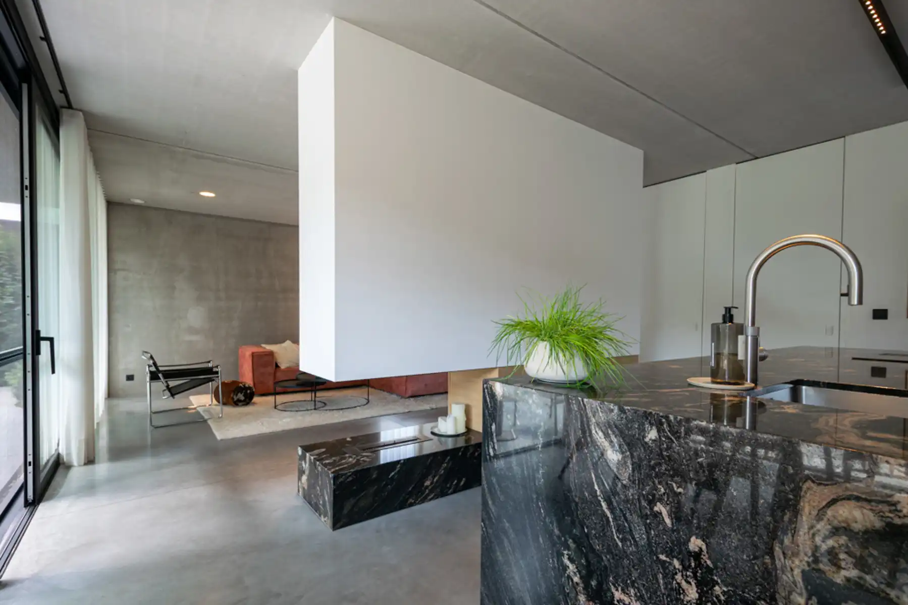 ENERGIEZUINIGE CONCRETE HOUSE OP TOPLOCATIE foto 9