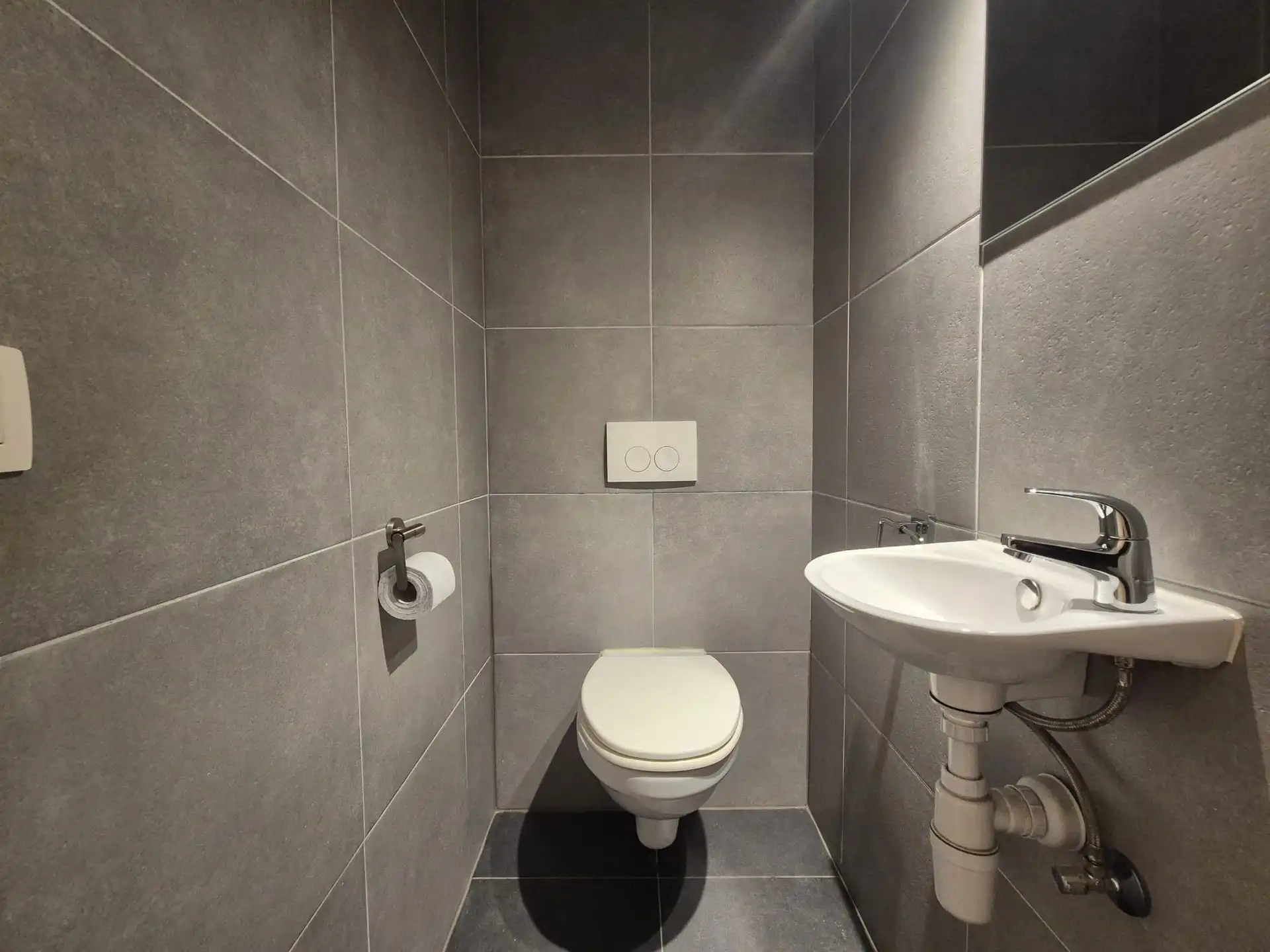 Gunstig gelegen 2 slaapkamer appartement. foto 18