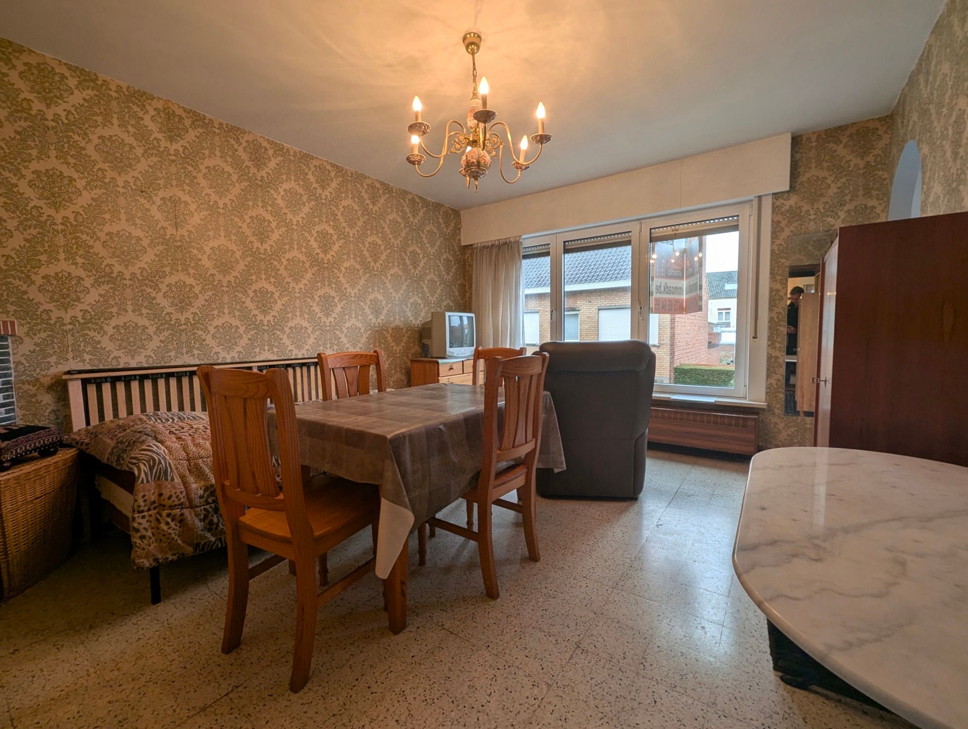 Ruime woning met zongerichte tuin te koop. Centrum De Panne aan zee. foto 13