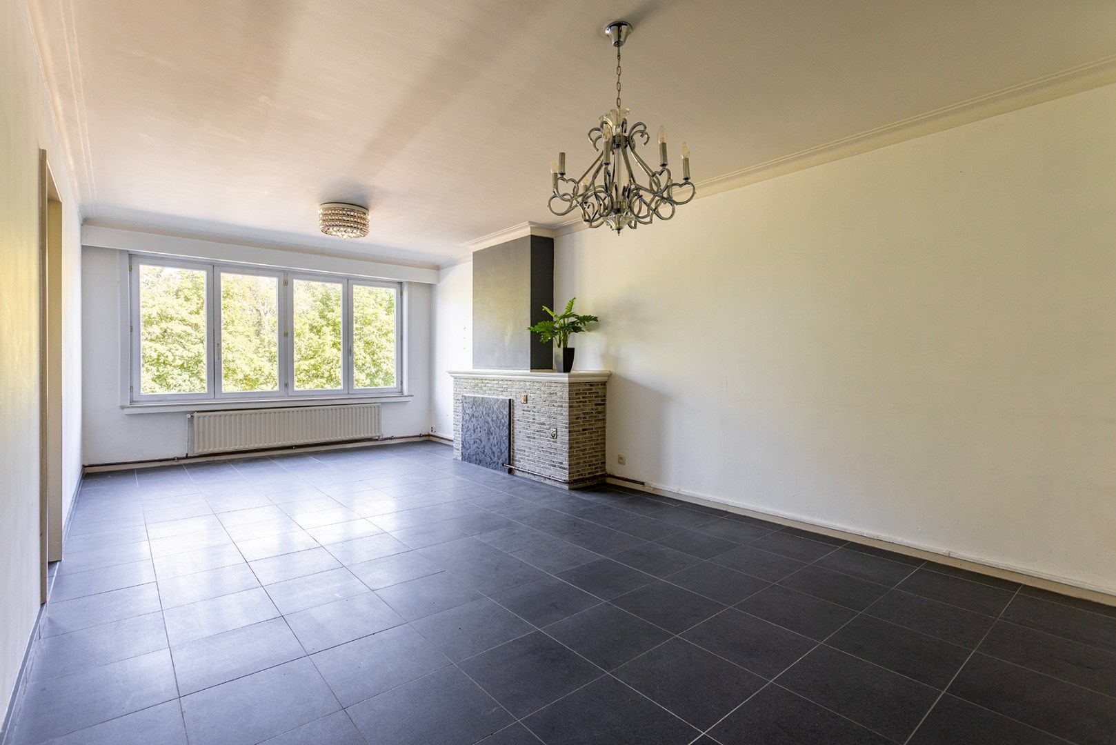 Appartement met 2 slaapkamers recht tegenover Bremweide! foto 2