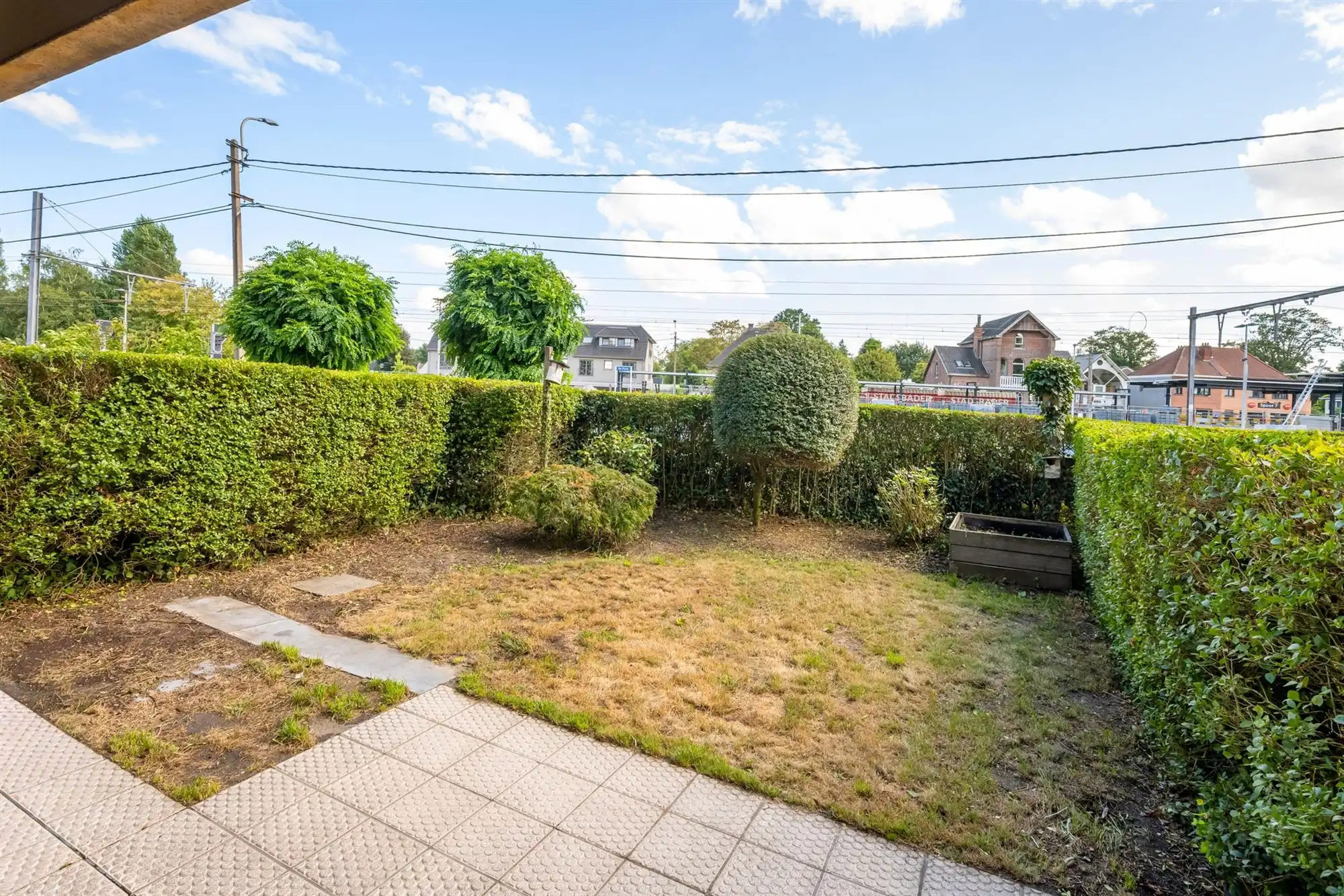 Ruim gelijkvloers appartement met zuidgerichte tuin en garagebox foto 12