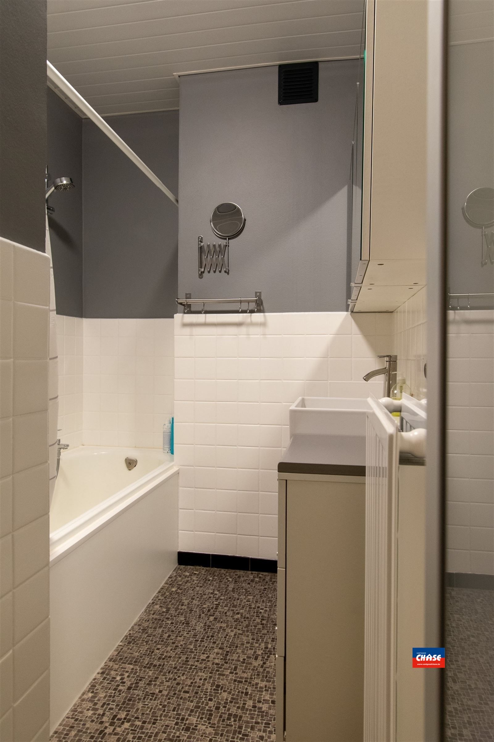 Instapklaar appartement met 2 tot 3 slaapkamers, terrasje en garagebox foto 9