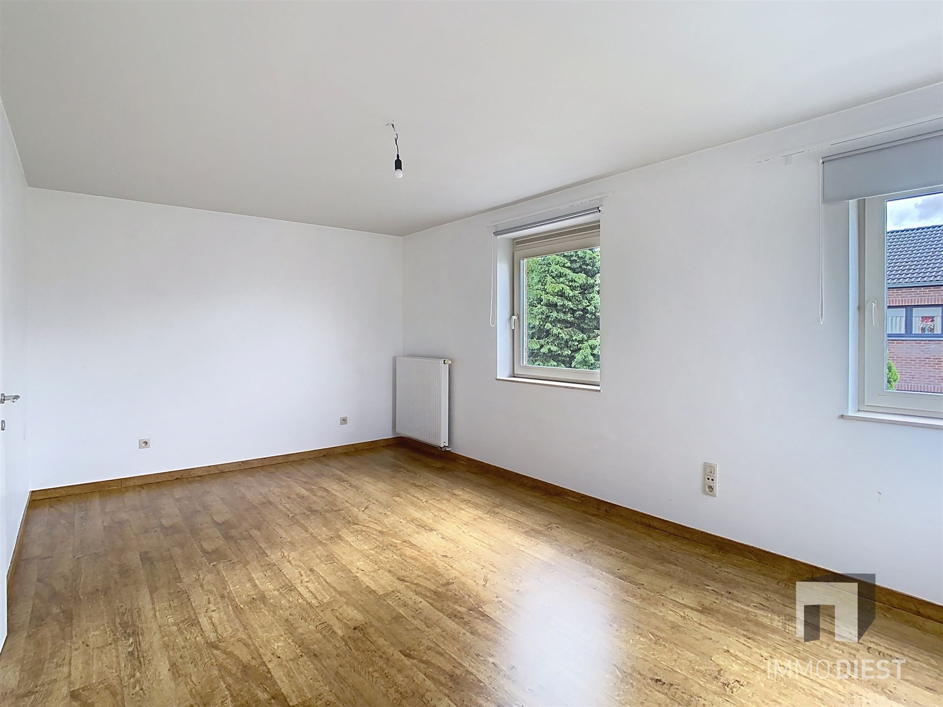 met 3 slaapkamers en tuintje foto 13