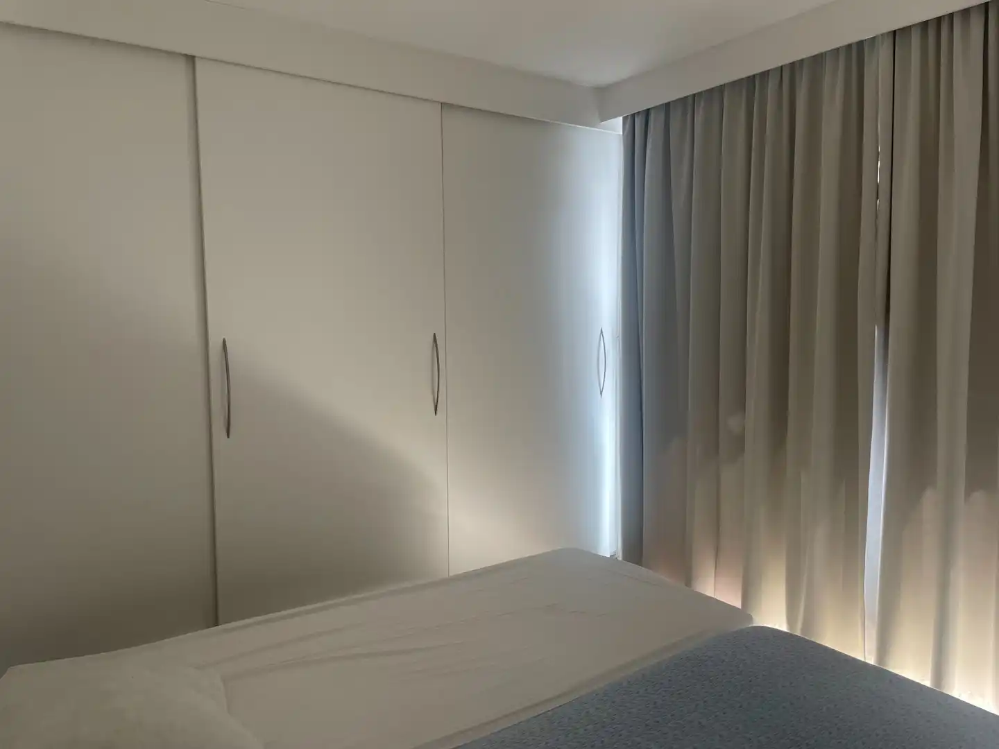 Gemeubeld appartement met 2 slaapkamers foto 4