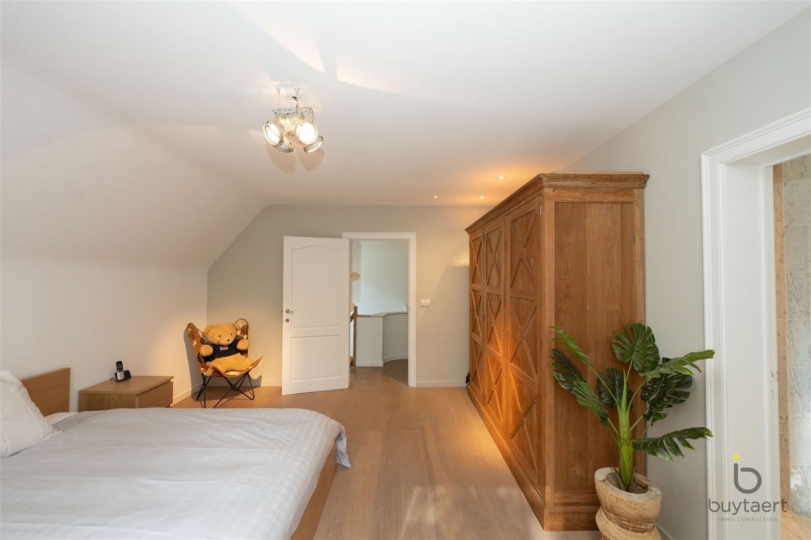 EXCLUSIEF: stijlvolle villa met een tijdloze inrichting op een toplocatie te Schilde! foto 75