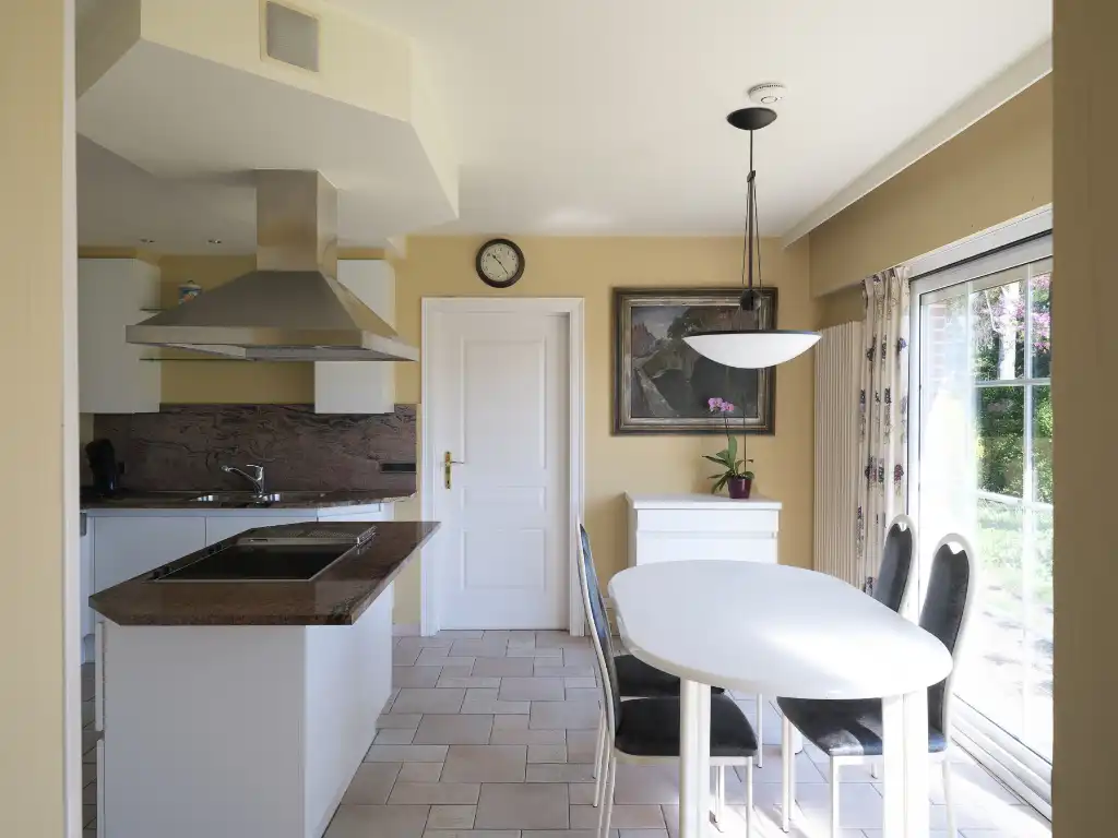 Perfect onderhouden vrijstaande villa in het gegeerde Drongen foto 5