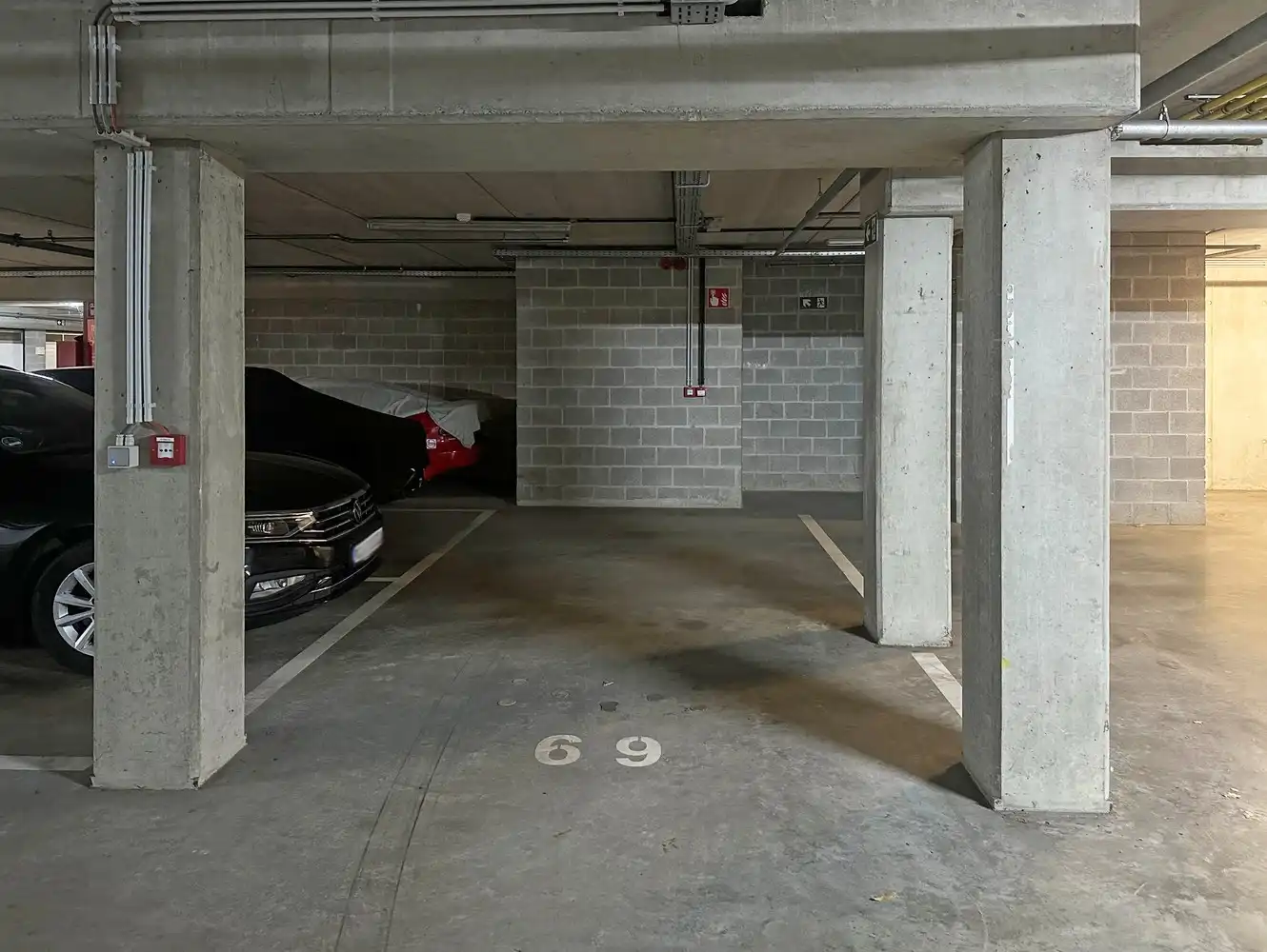 Zes autostaanplaatsen en berging op centrale locatie in Kontich foto 5