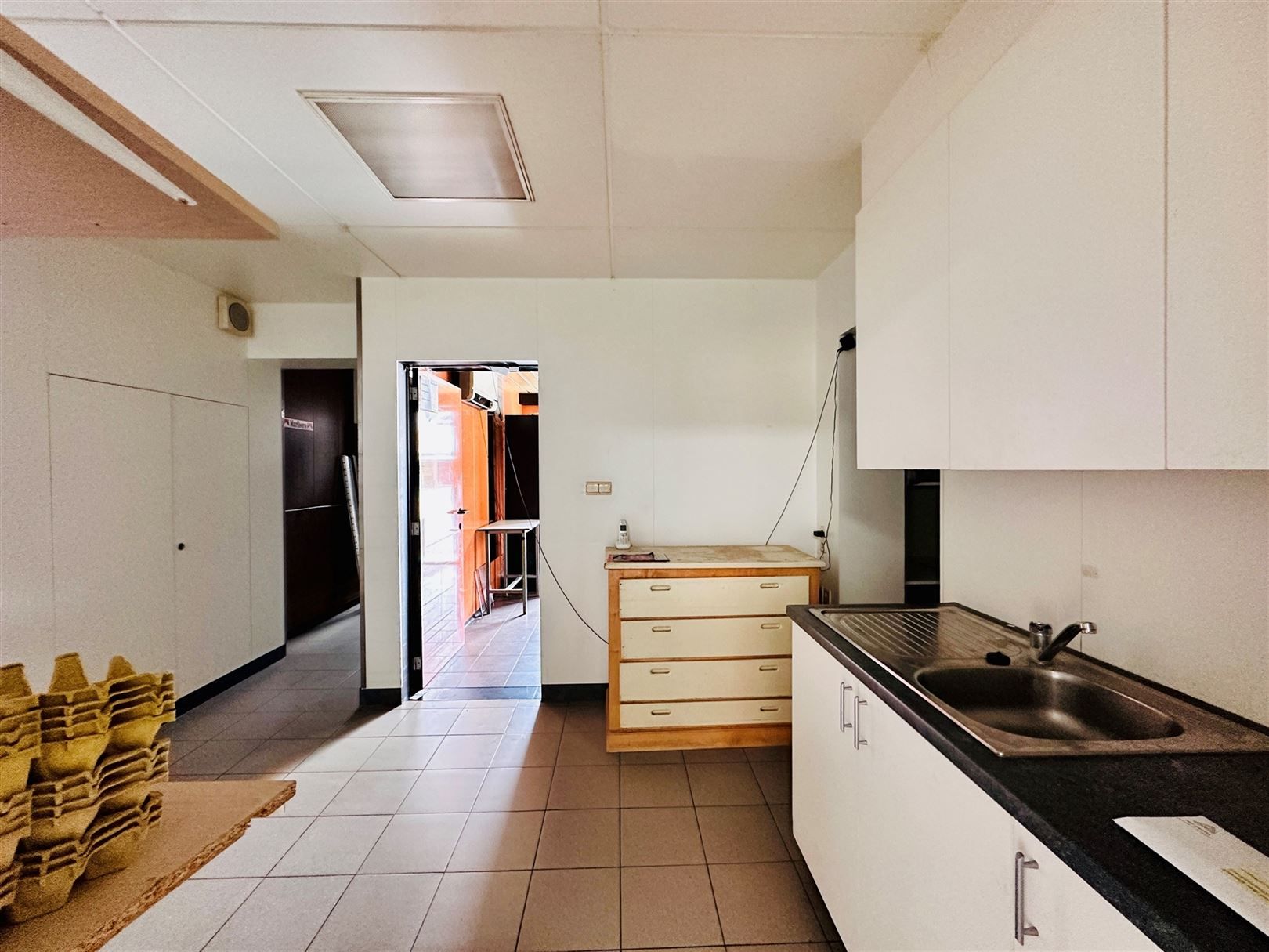 Ruime woning met diepe tuin in Grembergen met mogelijkheid tot handel of zelfstandige activiteit foto 12