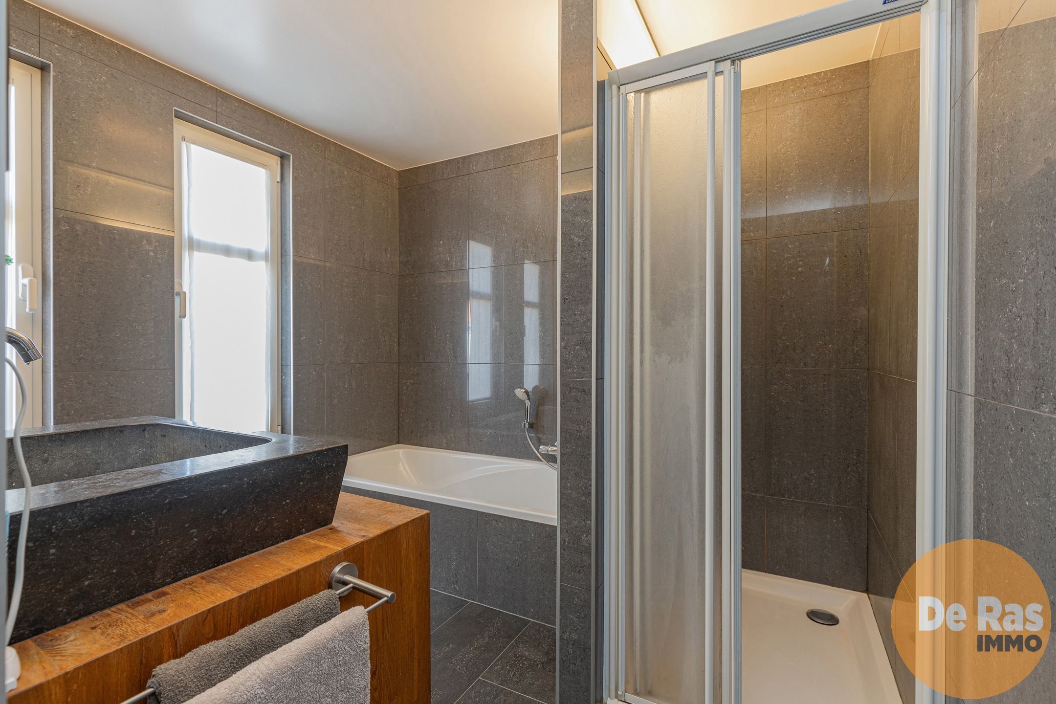 KERKSKEN - Instapklare woning met 3 slpk, tuin en garage! foto 16