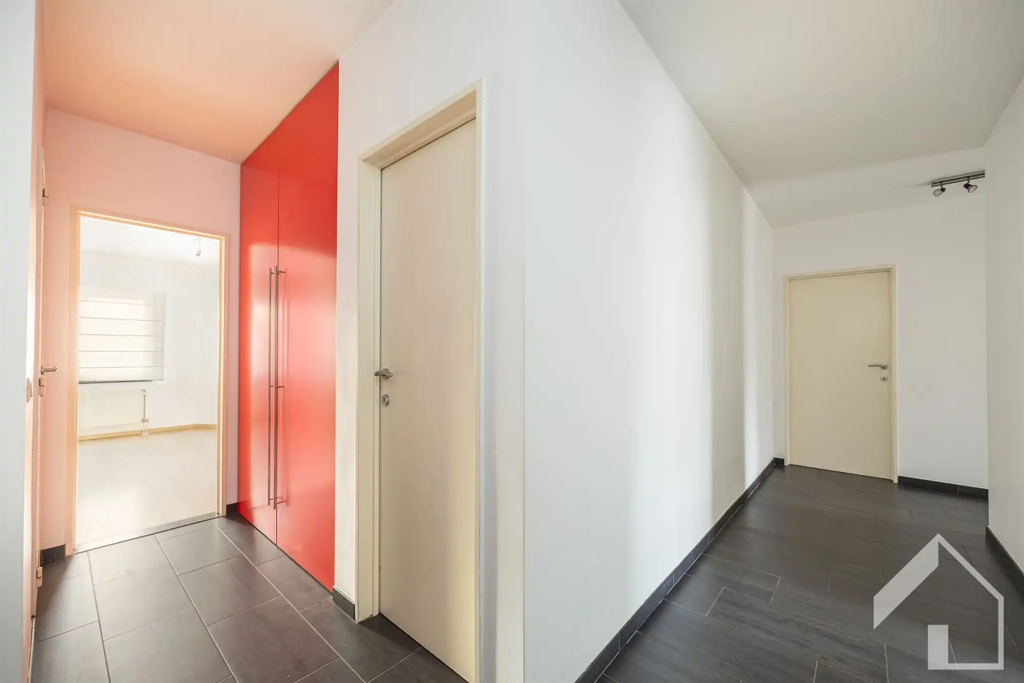 Groot instapklaar appartement van 140m2 met 3 slaapkamers foto 11