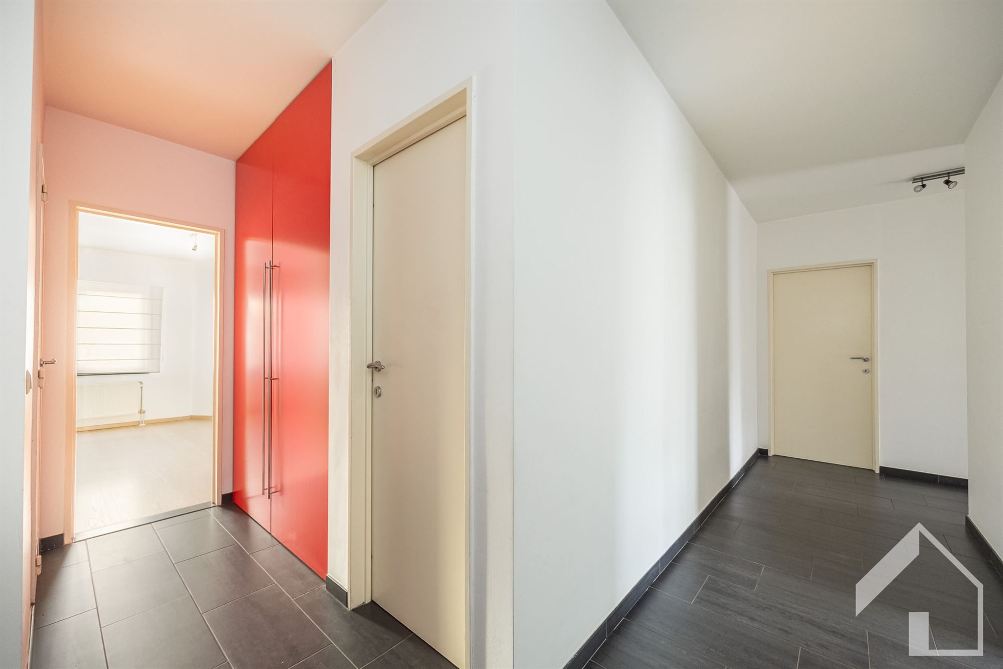 Groot instapklaar appartement van 140m2 met 3 slaapkamers foto 11