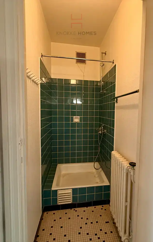 Ruim vier-slaapkamerappartement met prachtig frontaal zeezicht foto 11