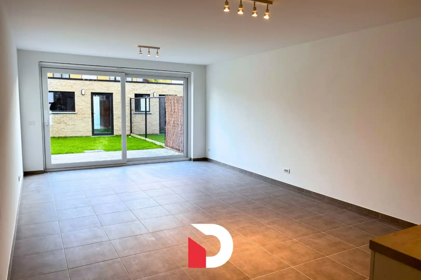 Nieuwbouwwoning met 3 slaapkamers en tuin foto 5