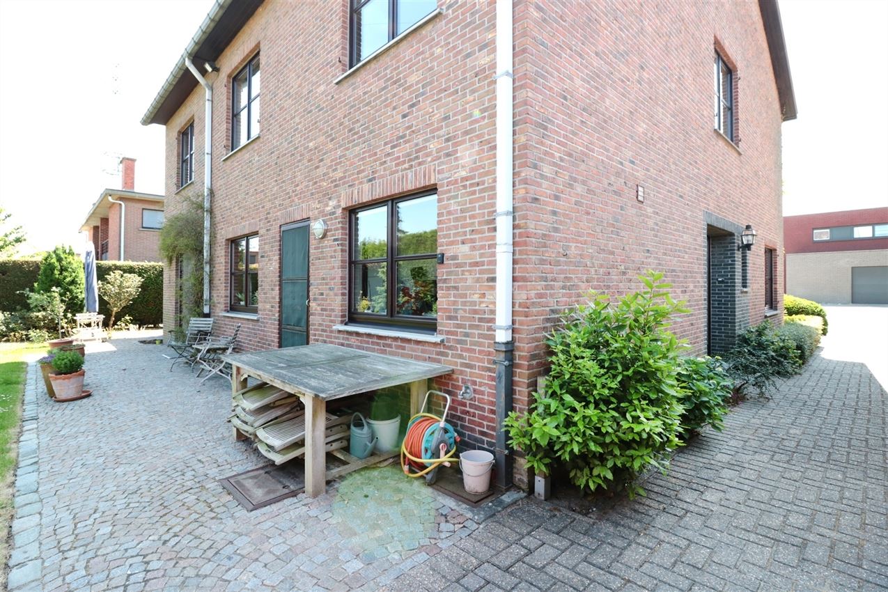 Bijna label B, rustig, nabij station en invalswegen foto 53