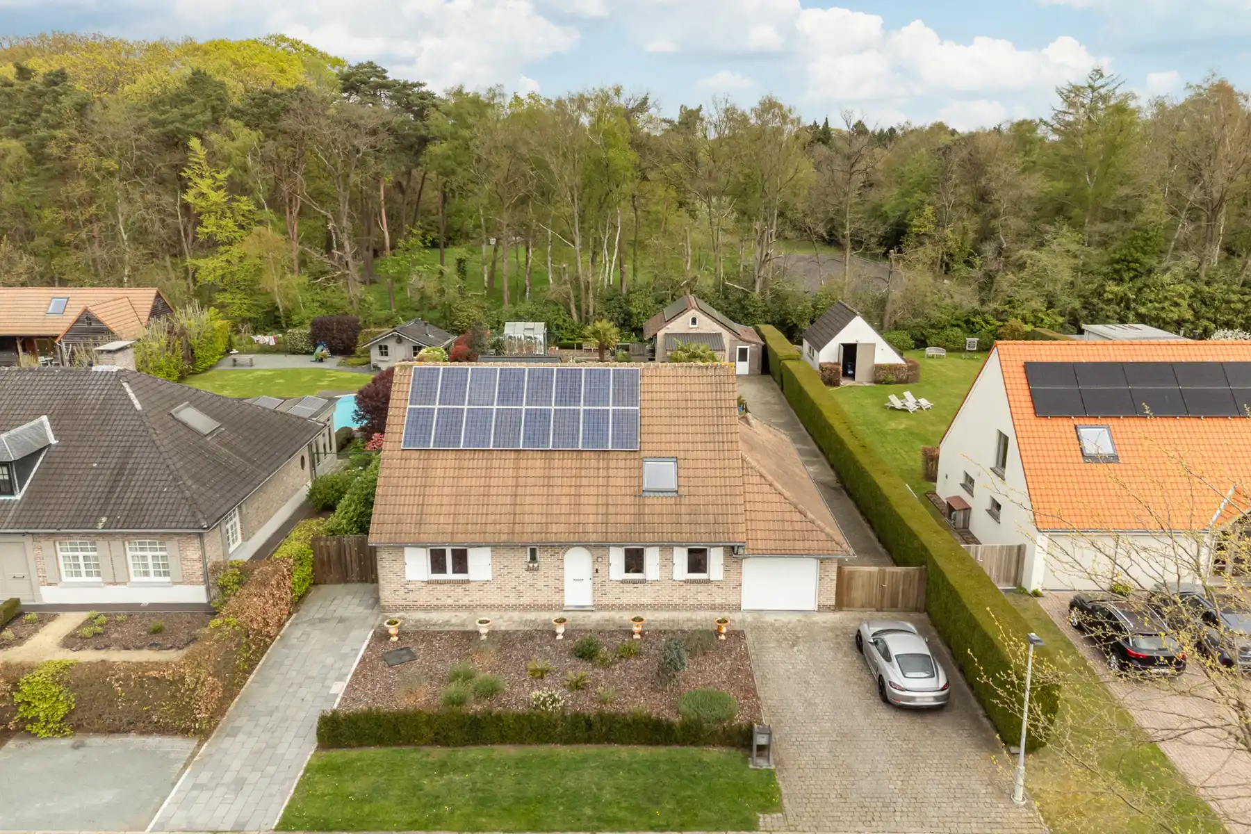 Instapklare woning gelegen in een doodlopende straat foto 17