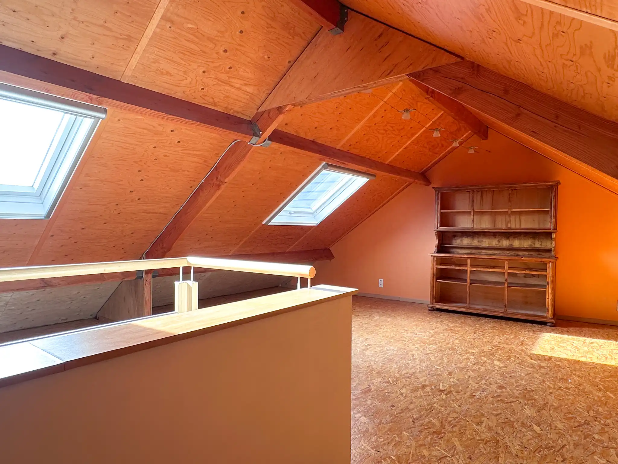 Woning met twee slaapkamers, dressing, garage en tuin te huur in het hartje van Melsele foto 16