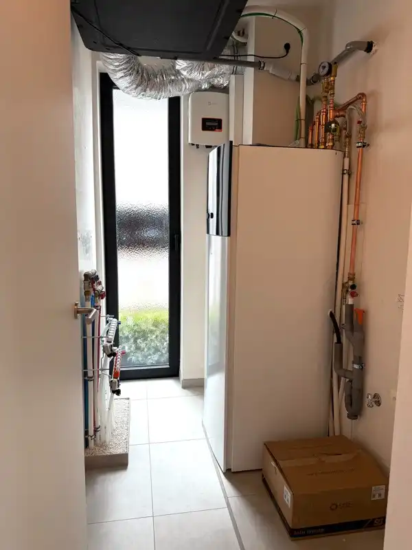 Instapklaar 1 slaapkamer nieuwbouwappartement met ondergrondse parking en berging. foto 2