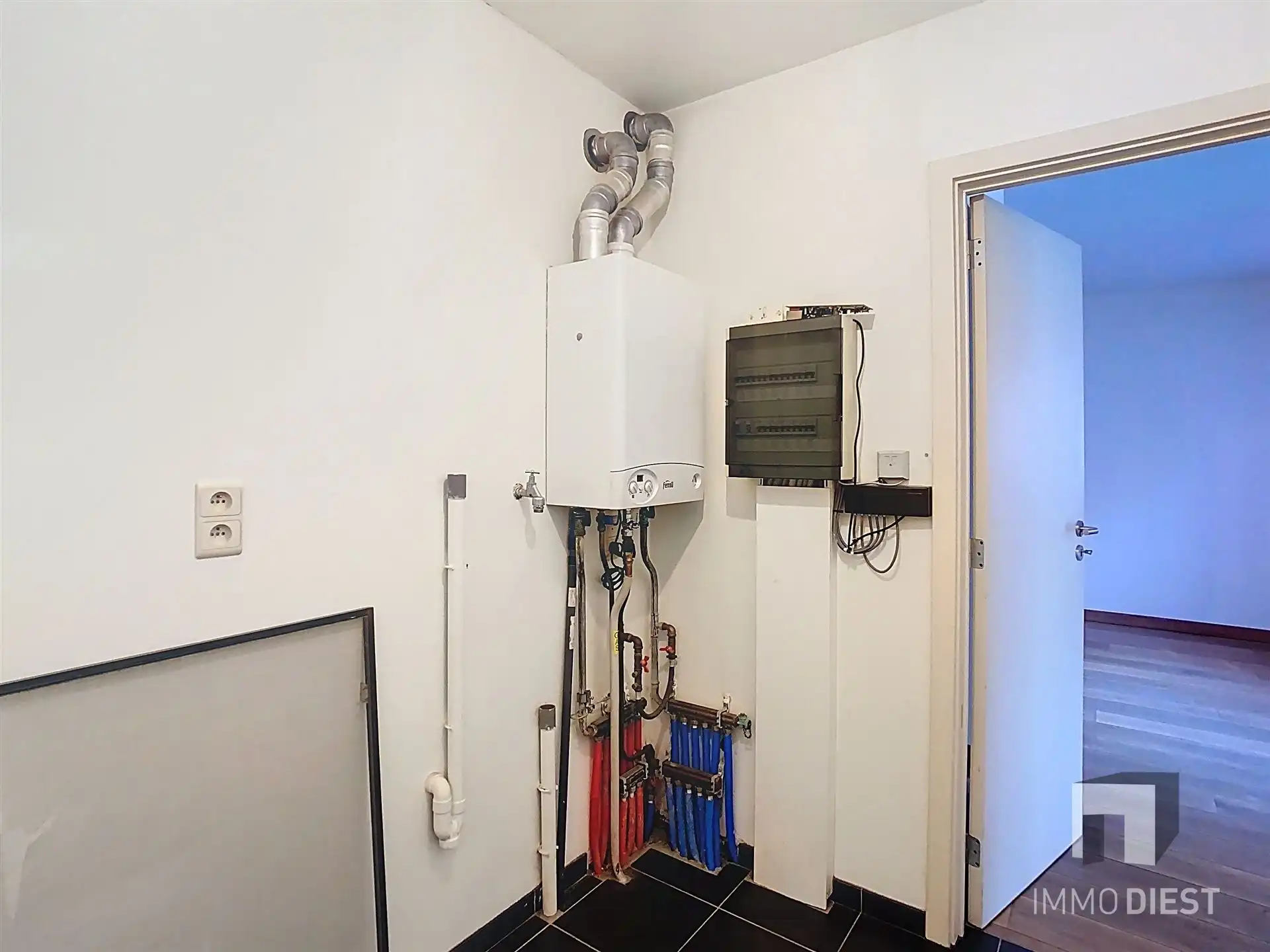 Gelijkvloers appartement met ingesloten koertje foto 10