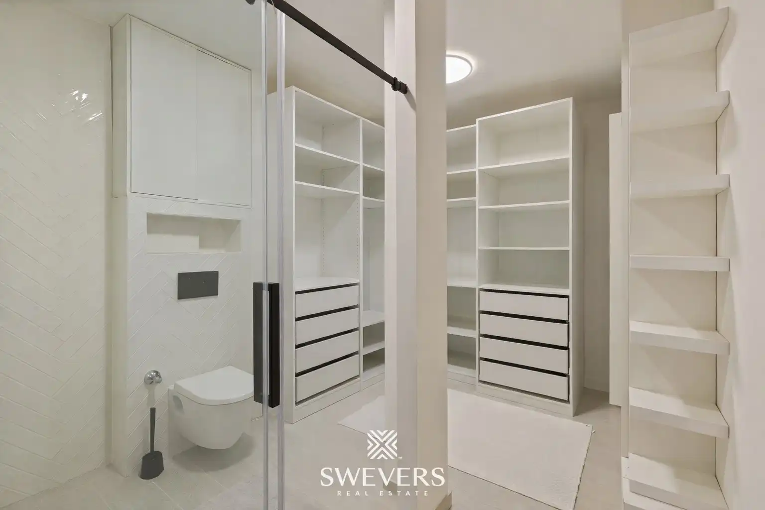 Instapklare, energiezuinige gezinswoning van 224m² te Beringen foto 16