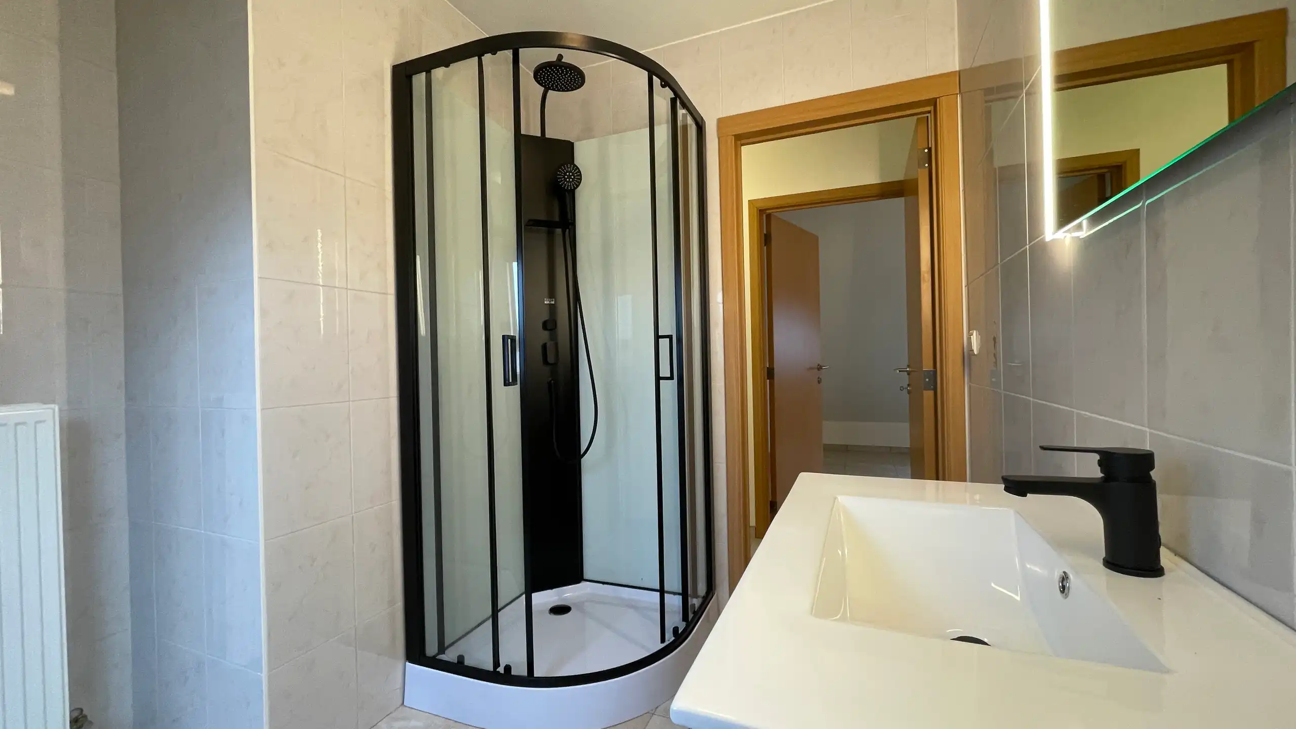 Appartement te huur foto 9