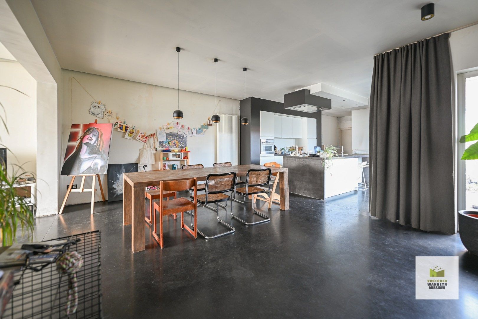 Ruime verder te renoveren gezinswoning met grote garage (48 m2) op 510 m2 foto 4