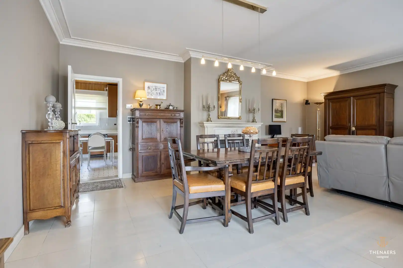 Statige villa met gelijkvloers wooncomfort op een toplocatie in Zonhoven. foto 9