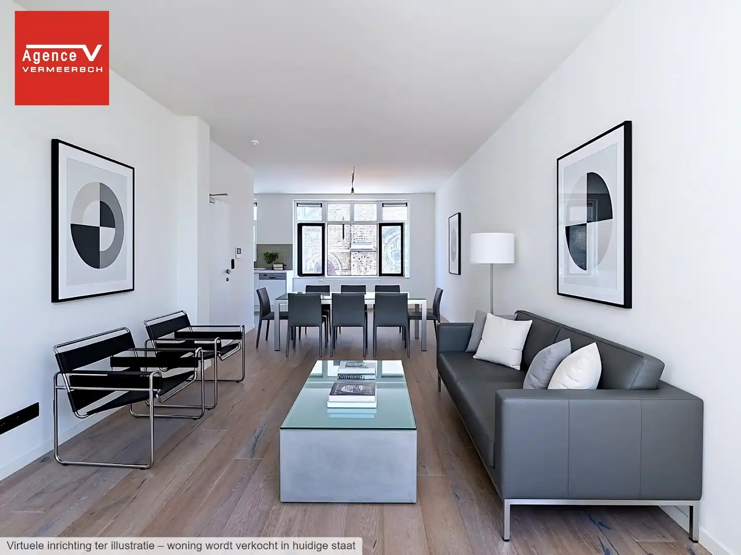 Instapklaar 3-slaapkamerappartement aan het Heilig-Hartplein. foto 4