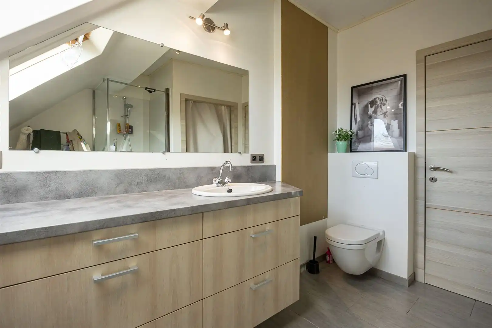 Woning met 5 slaapkamers en 2 badkamers op zuid perceel. foto 22