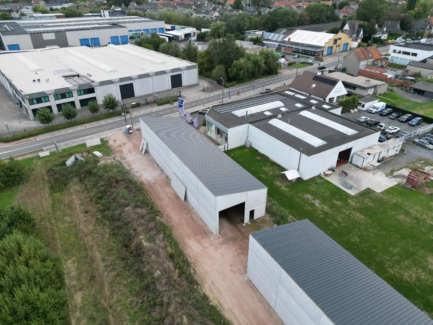 Loods B te koop – 180 m² KMO-zone Ardopoort te Roeselare foto 4