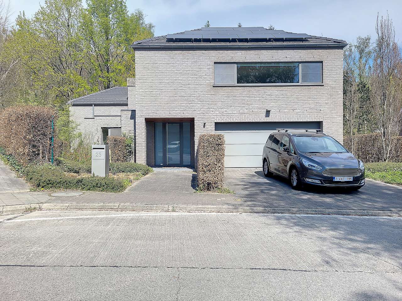 Villa te huur foto {{pictureIndex}}