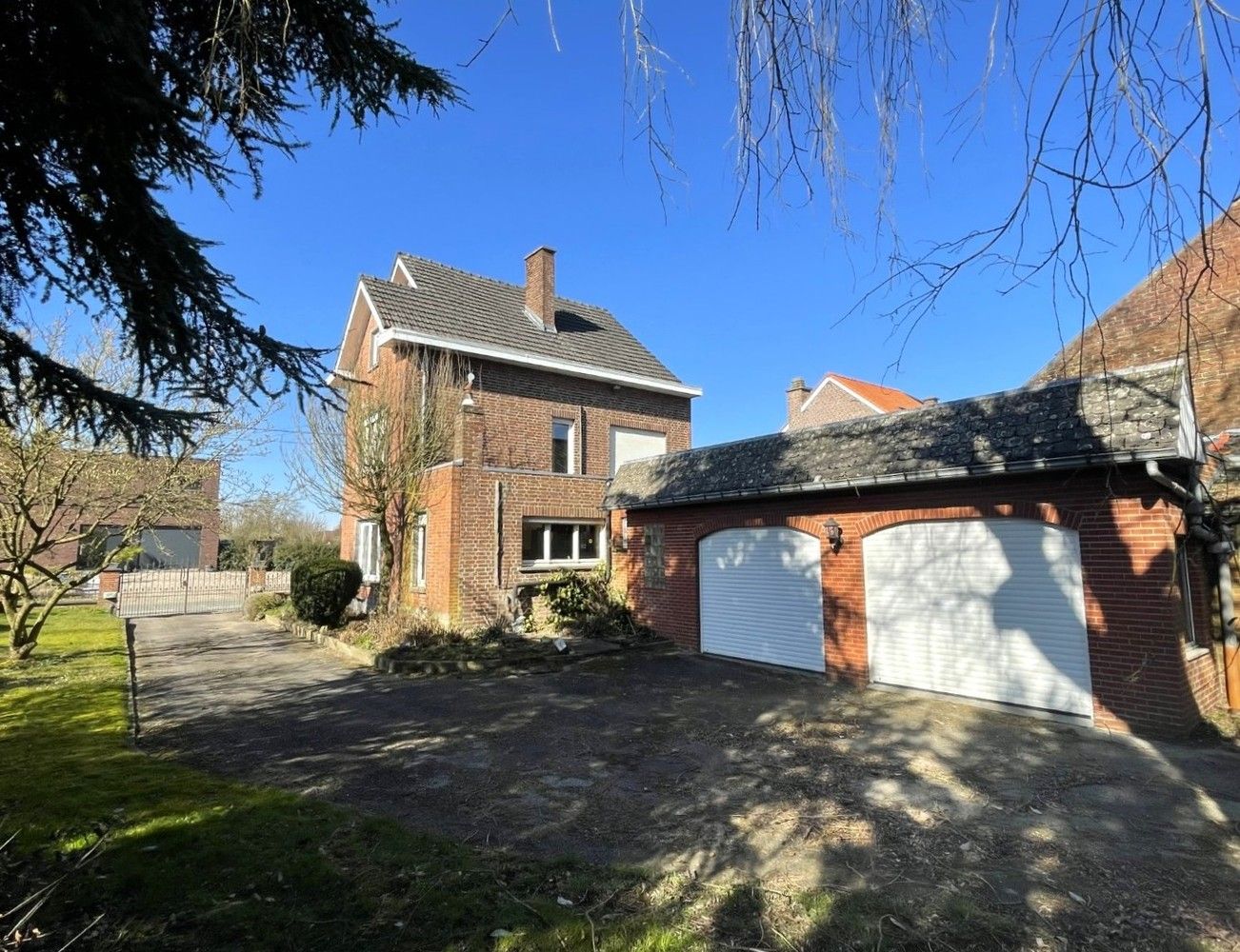 Ruime, te renoveren woning met veel potentieel op 10a14ca foto 23