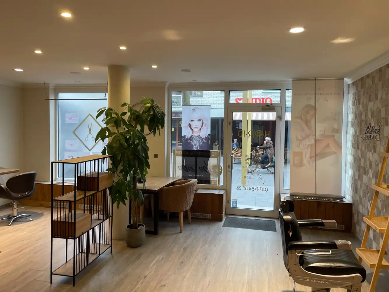 Handelsruimte of kantoorruimte foto 3