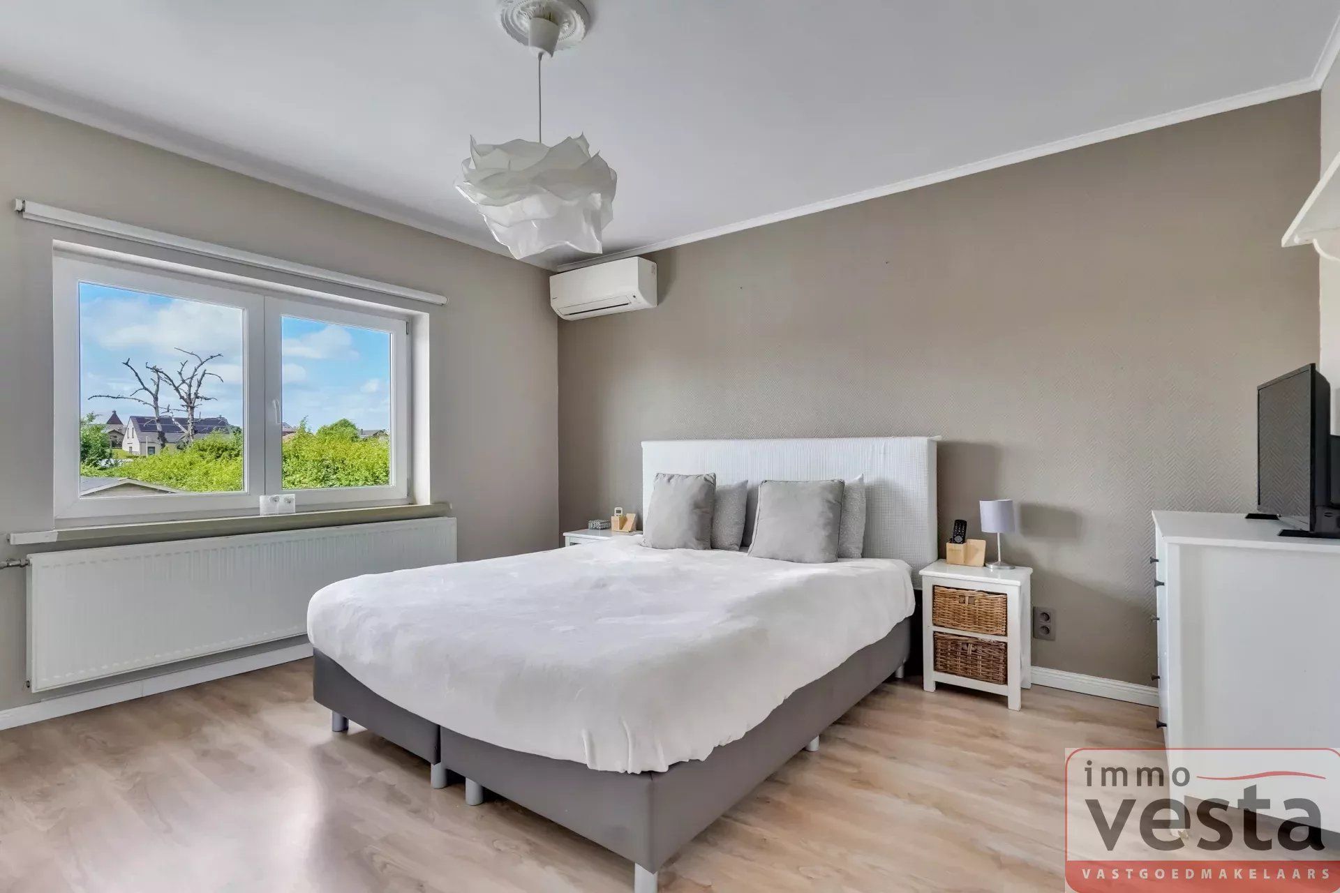 Gerenoveerde woning met 3 slaapkamers, ruime tuin en landelijke charme foto 13