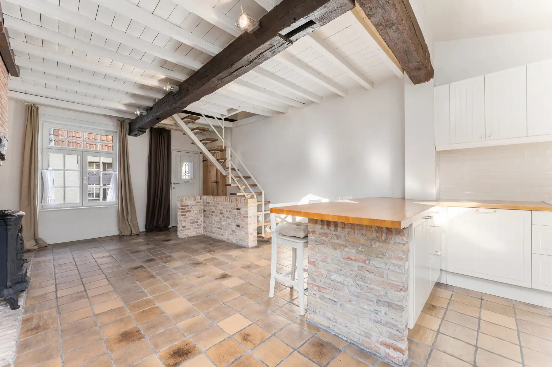 Instapklare woning op een goede locatie nabij centrum Brugge foto 4