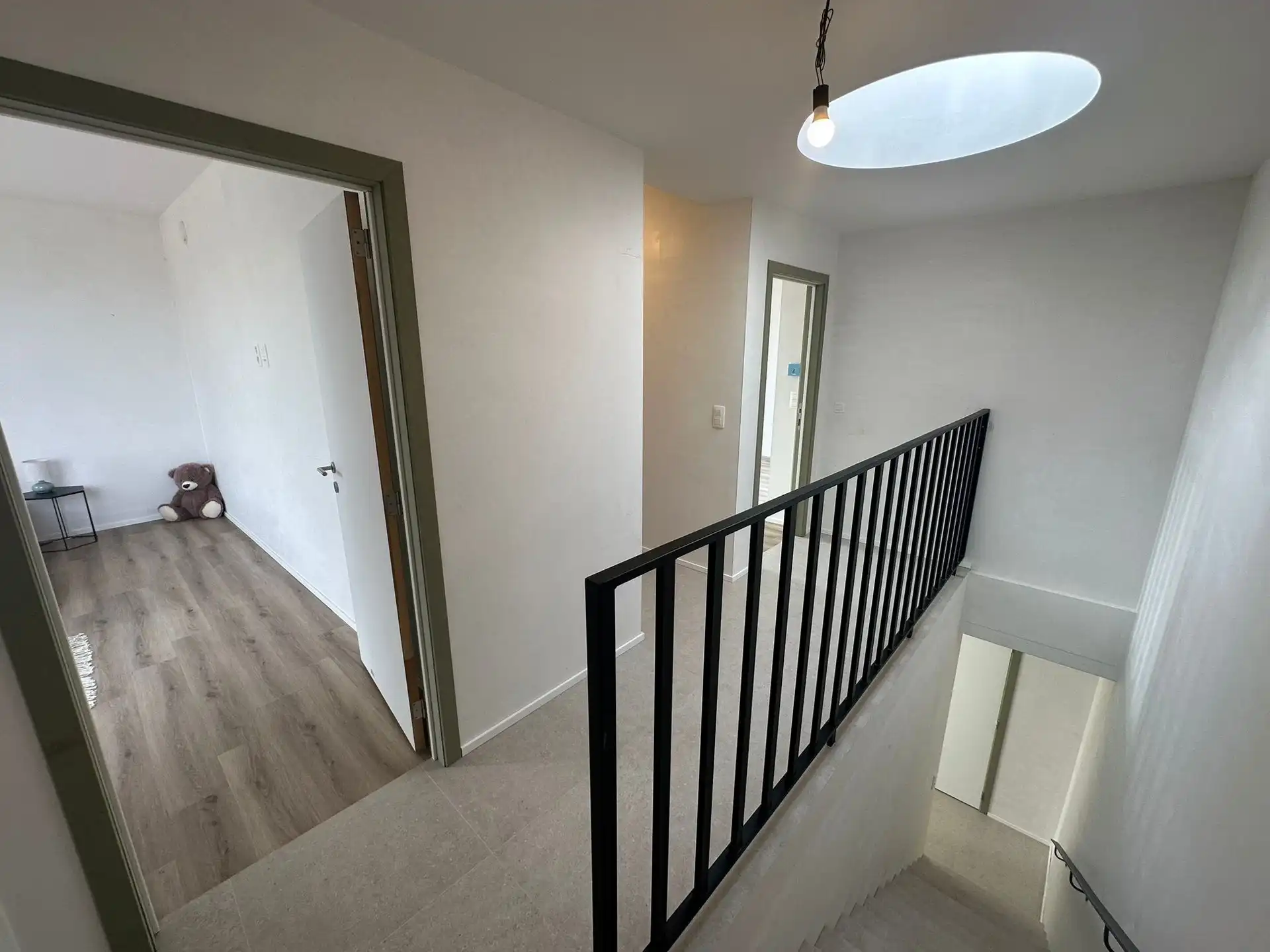 Nieuwbouw bel-étage woning met zuidgericht terras en tuin foto 15