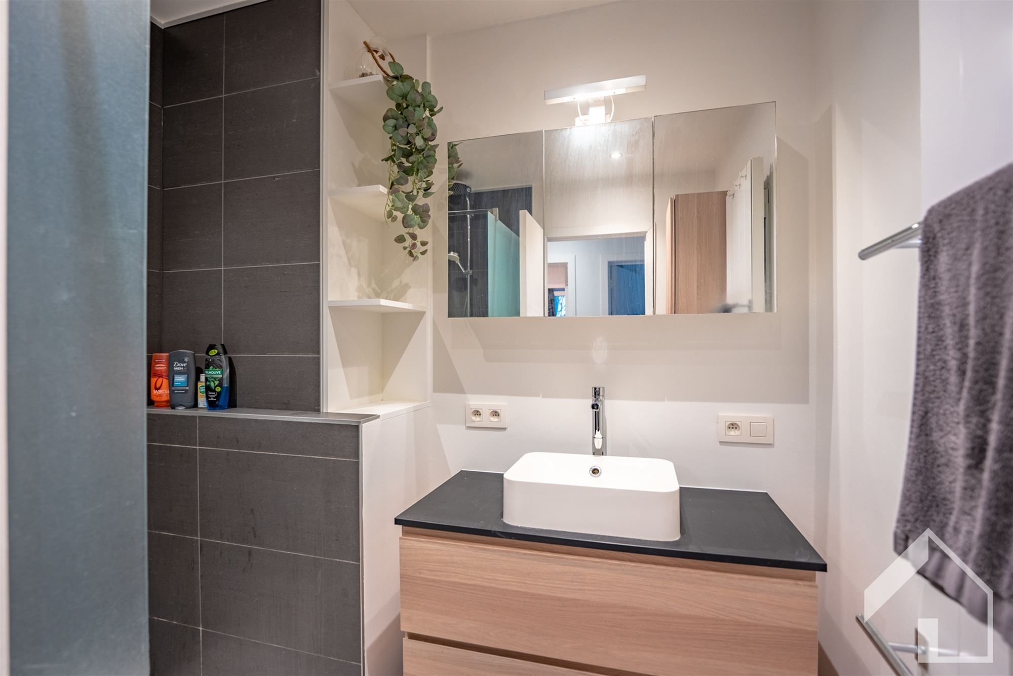 MOOI APPARTEMENT MET 3 SLAAPKAMERS foto 9