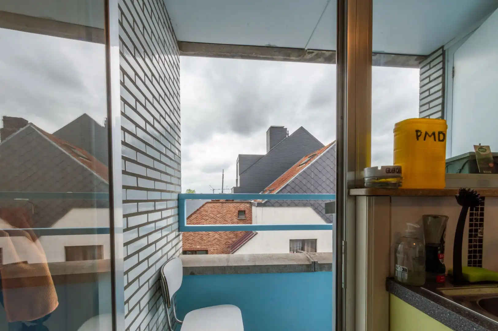 UITSTEKEND GELEGEN APP MET 2 SLAAPKAMERS + TERRAS! foto 6