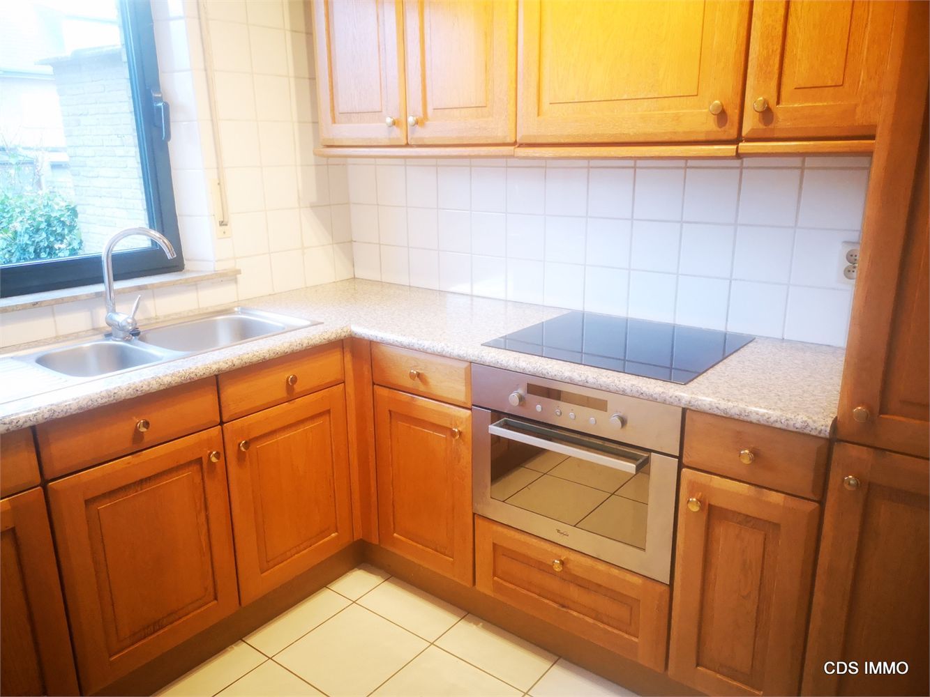 RUIME STUDIO met private TUIN en CARPORT foto 6