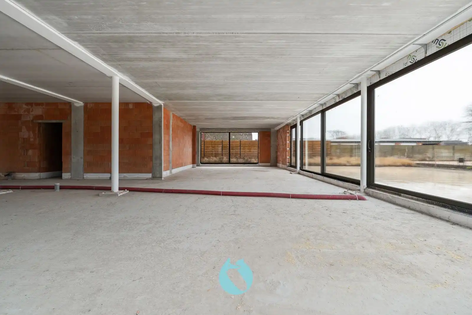 Multifunctioneel handelspand (360m²) met zonneterras (160m²) foto 8