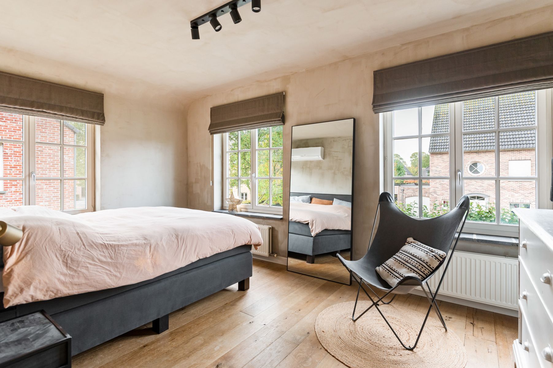 Hoogwaardig afgewerkte woning met bijgebouw op 587 m2  foto 26