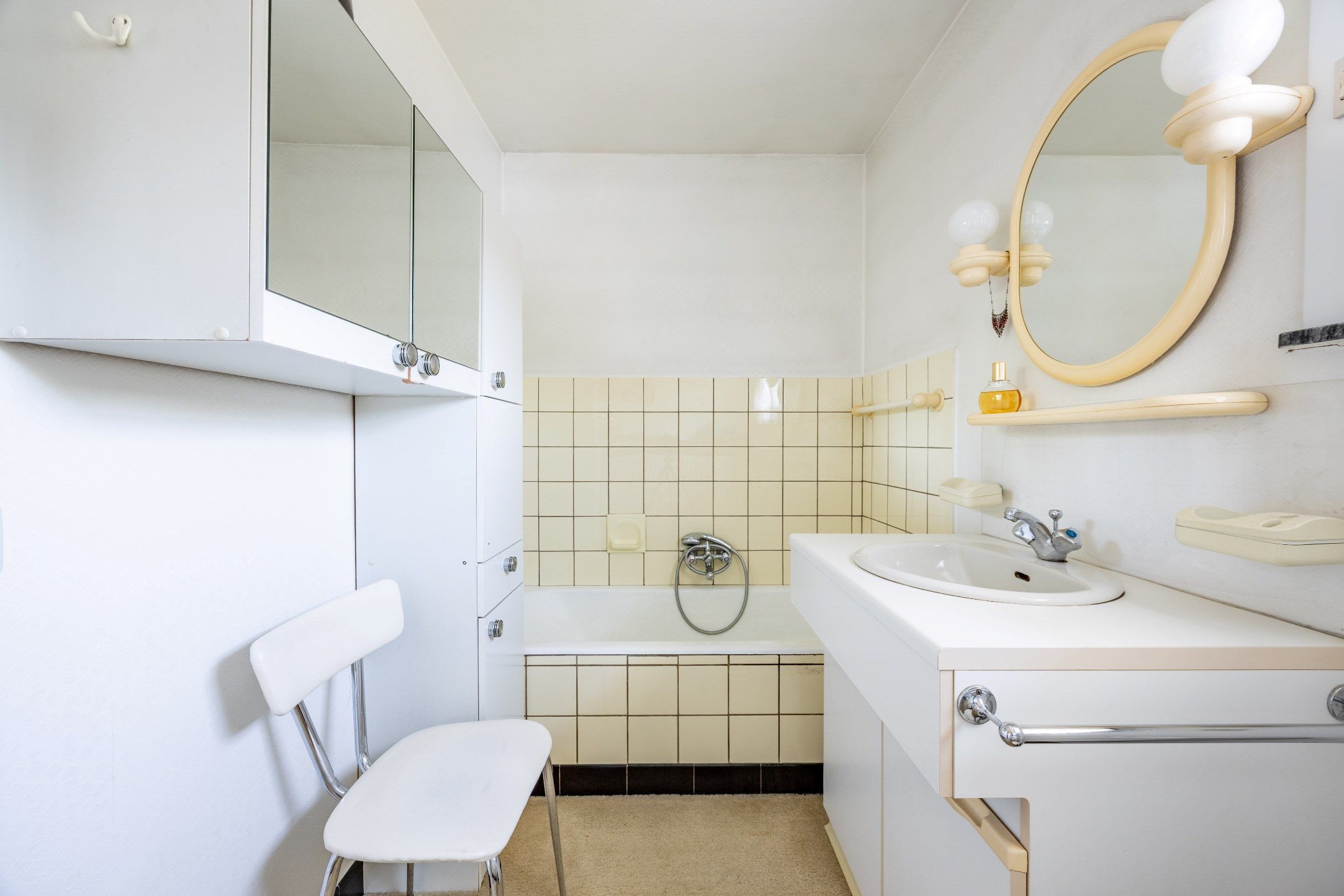 CENTRAAL GELEGEN GEZINSWONING MET GARAGE foto 18