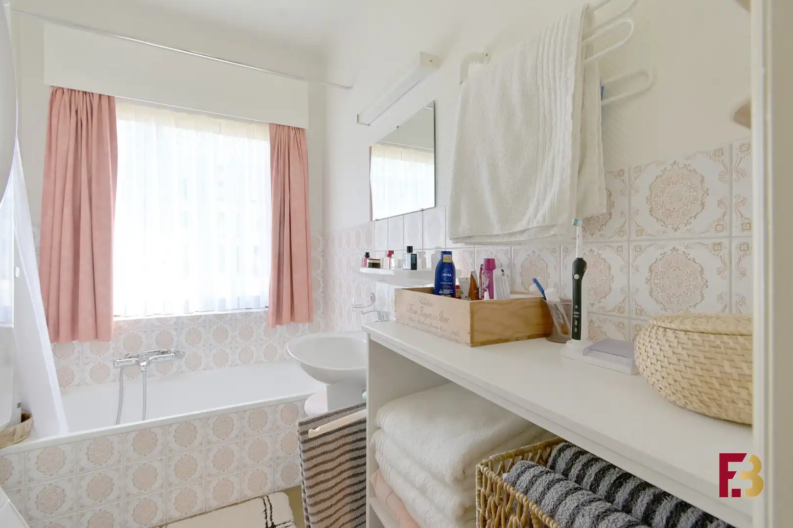 Comfortabel gelijkvloers appartement met privatieve tuin en garage op een rustige toplocatie in Gent foto 9