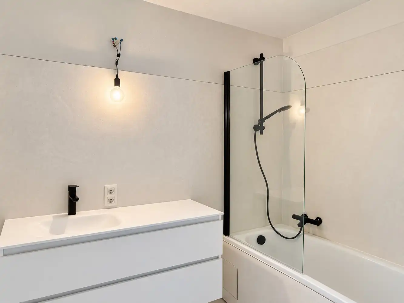 Instapklaar ruim appartement foto 6