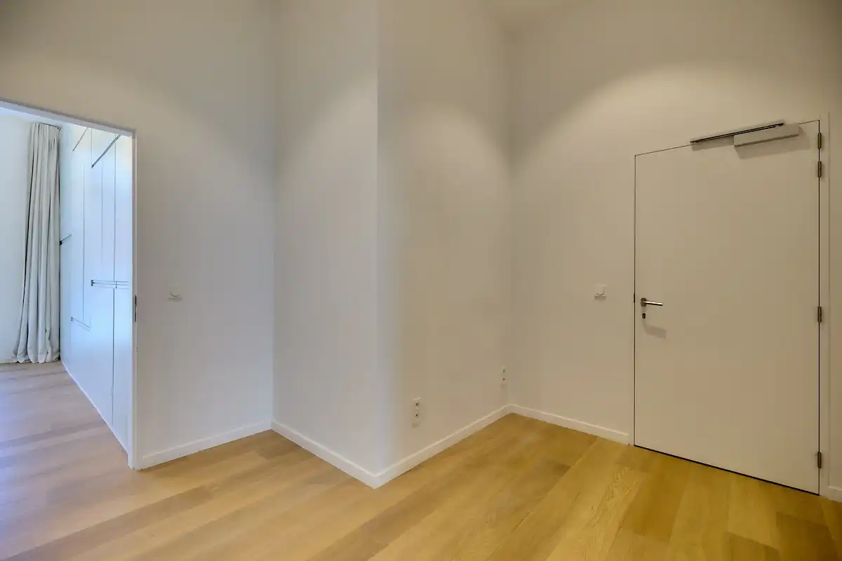 Exceptioneel en luxueus gerenoveerd 19e eeuws appartement midden in de binnenstad. foto 24