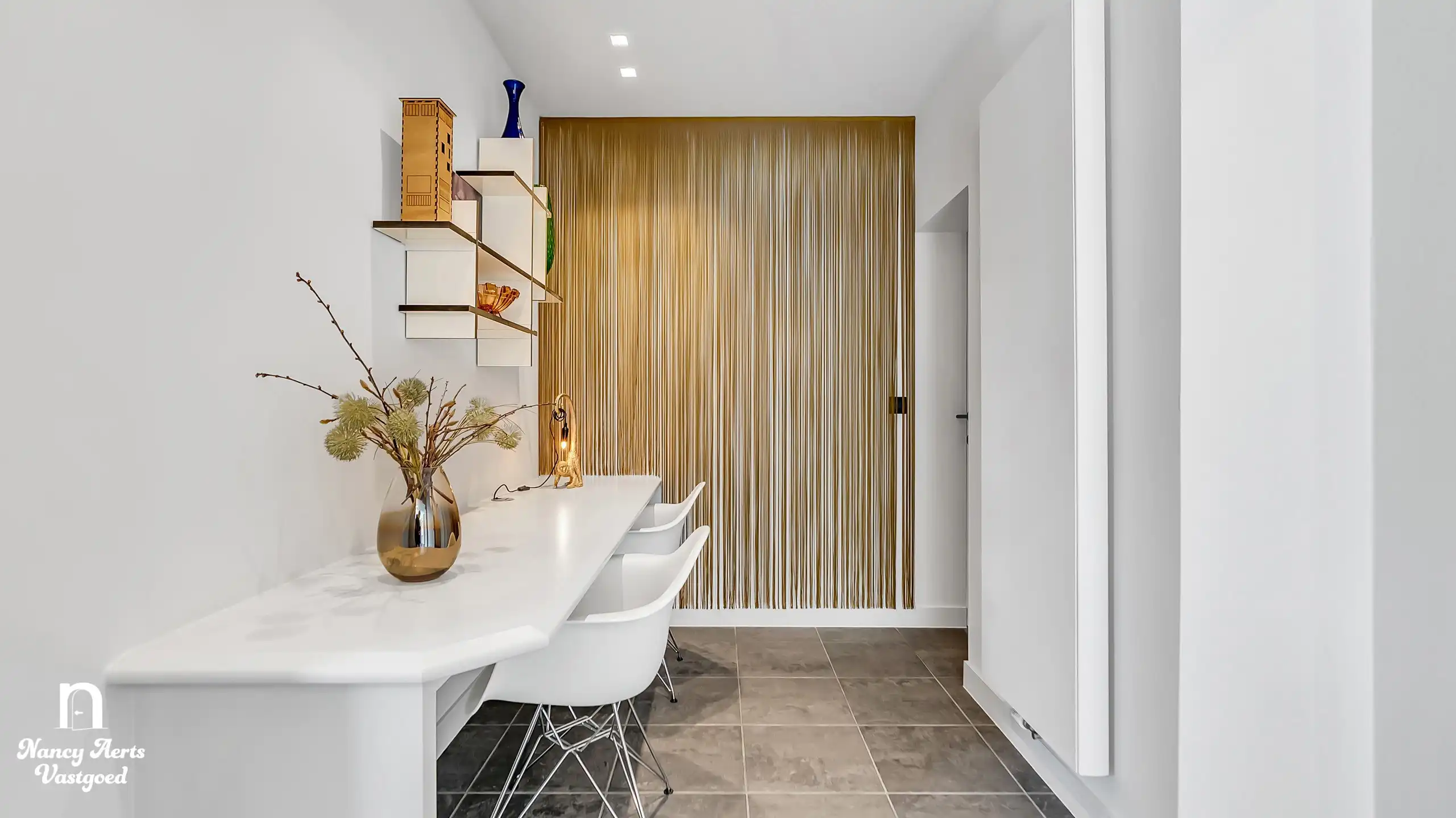 Luxe villa met karakter en hedendaags comfort in het groen foto 13